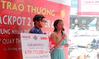 Chủ nhân đầu tiên của Jackpot 2 tại Đà Nẵng đeo mặt nạ đến rinh giải