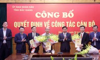 Lãnh đạo tỉnh Bắc Giang chúc mừng ba tân giám đốc sở