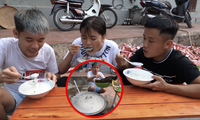 Sở Thông tin và Truyền thông Bắc Giang vào cuộc vụ Hưng Vlog nấu cháo gà còn nguyên lông