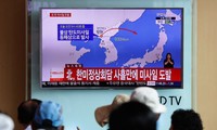 Bản tin về một vụ phóng tên lửa của Triều Tiên. Ảnh: Getty Images
