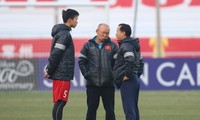 HLV Park Hang-seo: ‘Làm sao tôi có thể sánh với Guus Hiddink’