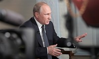 Tổng thống Nga Vladimir Putin trả lời phỏng vấn Fox News. Ảnh: Tass