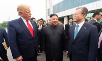 Lãnh đạo Mỹ - Hàn Quốc - Triều Tiên trong cuộc gặp gần đây nhất tại Bàn Môn Điếm. Ảnh: Nhà Trắng