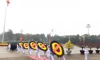 Lãnh đạo Đảng, Nhà nước viếng Chủ tịch Hồ Chí Minh nhân dịp kỷ niệm 92 năm thành lập Đảng 