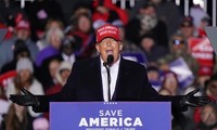 Cựu Tổng thống Mỹ Donald Trump phát biểu tại một cuộc mít tinh ở bang Nam Carolina ngày 12/3. Ảnh: Getty Images.