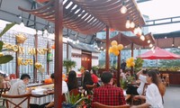 TP.HCM: Những quán cà phê dành cho &quot;hội cú đêm&quot; tại làng Đại học Thủ Đức