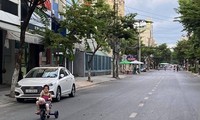 Người dân Đà Nẵng tiếp tục cách ly xã hội, phát phiếu đi chợ 3 ngày/ lần