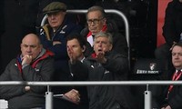 HLV Arsene Wenger thất vọng khi Arsenal thua ngược.