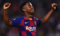 Ansu Fati liên tiếp lập kỷ lục trong màu áo Barcelona.