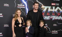 Gia đình Thần Sấm Chris Hemsworth - dàn &quot;nhân công giá rẻ&quot; trong &quot;Thor: Love and Thunder&quot;