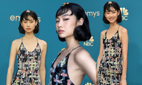 Chiếc đầm quá sức cầu kỳ của Jung Ho Yeon tại Emmy 2022: Mất 600 giờ để hoàn thành!
