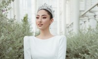 Hoa hậu Lương Thùy Linh khoe váy cưới cùng vương miện 3 tỷ đồng, phải chăng sắp kết hôn?