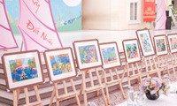 Hàng nghìn học sinh Hà Nội trổ tài vẽ tranh để truyền tải ước mơ về thành phố xanh