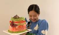 Sau phút choáng ngợp trước núi quà sinh nhật của Jennie, netizen Hàn phát hiện ra một điều lạ