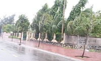 Côn Đảo mưa to gió lớn do ảnh hưởng bão Tembin