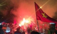 Hàng nghìn cảnh sát Hà Nội chống đua sau trận Việt Nam - UAE
