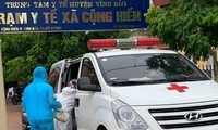 Lực lượng y tế thực hiện nhiệm vụ tại huyện Vĩnh Bảo.
