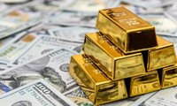 Giá vàng và USD tiếp đà tăng giá 