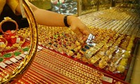 Giá vàng trong nước cao hơn vàng thế giới gần 19 triệu đồng/lượng. Ảnh minh hoạ 