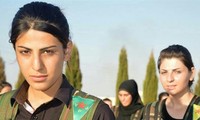 Các nữ binh thuộc lực lượng Các đơn vị bảo vệ nhân dân người Kurd (YPG) 