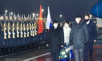 Chủ tịch nước Nguyễn Xuân Phúc bắt đầu chuyến thăm chính thức Liên bang Nga