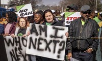 Tin mới vụ 82 người bị bắt nghi liên quan vụ cưỡng hiếp 8 người mẫu ở Nam Phi 