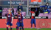 Messi tưởng nhớ Maradona bằng chiếc áo đặc biệt
