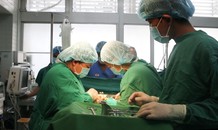 Bác sĩ hai bệnh viện phối hợp cứu sống mẹ con thai phụ bị ung thư cực kỳ hiếm gặp