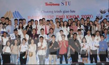 Báo Tiền Phong vinh danh và trao học bổng 'Nâng bước thủ khoa 2020'