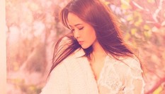 “Nữ thần nhan sắc xinh đẹp nhất xứ Đài” giữ kỷ lục shopping online trong 1 ngày gây “sốc“