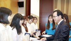 Tặng 135 suất học bổng cho sinh viên chuyên ngành tiếng Hàn