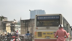 Những ‘con đường đau khổ’ đầy khói bụi ở Hà Nội