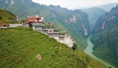 Công trình chui ở Mã Pì Lèng: Sở kiến nghị tháo dỡ, tỉnh chờ xin ý kiến bộ