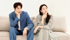“Quân Vương Bất Diệt” tung ảnh hội ngộ, Lee Min Ho - Kim Go Eun có hành động bất thường