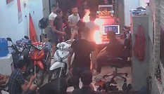 Nam thanh niên đem xăng đốt tiệm cầm đồ
