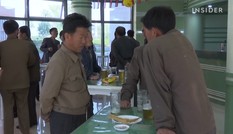 Bên trong quán nhậu đứng ở Triều Tiên