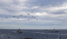 Mỹ đưa hai nhóm tàu sân bay vào Biển Đông