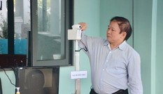 Tự tay chế máy đo thân nhiệt từ xa, nguyên Thứ trưởng Bộ GD - ĐT giành giải thưởng