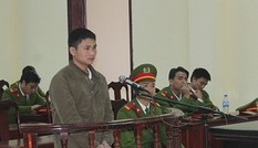 Thanh niên vác dao đi doạ cảnh sát giao thông