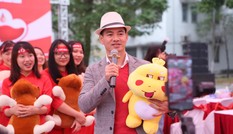 Nghệ sĩ Xuân Bắc cùng dàn sao ‘đốt cháy’ sân khấu Chủ nhật Đỏ