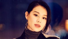 Showbiz 18/1: Hồ Hạnh Nhi: 'Tôi hận mẹ vì bà ấy bỏ rơi mình từ nhỏ'