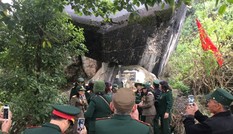 Cựu chiến binh Sư đoàn 338 thăm, thắp nhang tại Pháo đài Đồng Đăng