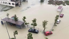 Mưa trắng trời, TP Hà Tĩnh chìm trong ngập lụt lịch sử chưa từng có