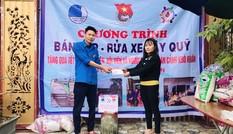 Tuổi trẻ Hà Tĩnh rửa xe, bán gạo gây quỹ hưởng ứng Tết vì người nghèo