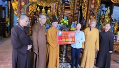 Giáo hội trao thêm 2 tỷ đồng ủng hộ đồng bào miền Trung