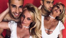 Britney Spears mừng sinh nhật bồ trẻ bằng loạt ảnh nóng bỏng