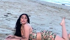 Con gái 9x của Madonna siêu quyến rũ căng đầy sức sống