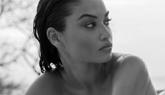 Ánh nude đen trắng đậm chất nghệ thuật của người mẫu Shanina Shaik