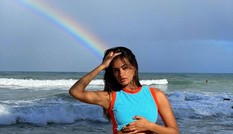 Mê đắm sắc vóc người mẫu áo tắm xứ Samba Gizele Oliveira