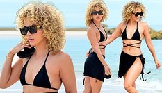 Jasmine Sanders căng tràn sức sống thanh xuân trên biển Miami